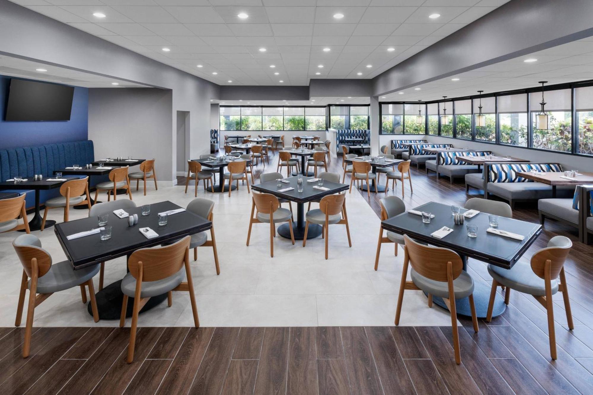 Courtyard By Marriott Orlando Lake Buena Vista At Vista Centre Zewnętrze zdjęcie